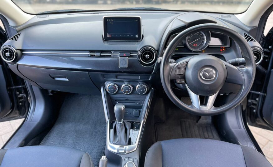 2015 Mazda Demio Newshape