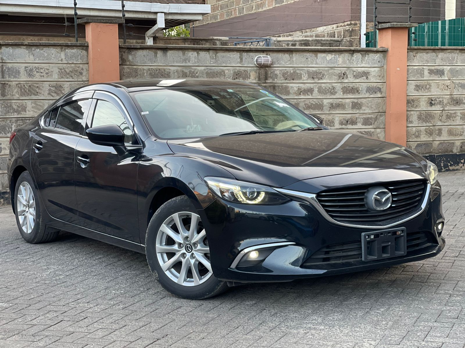 2015 Mazda Atenza