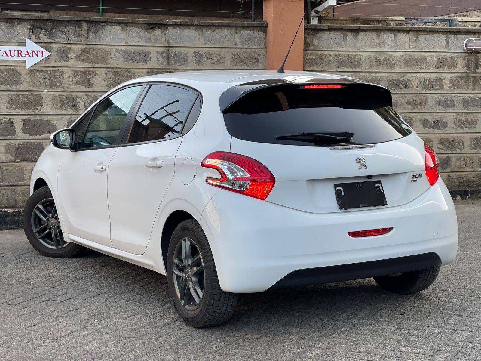 2015 Peugeot 208