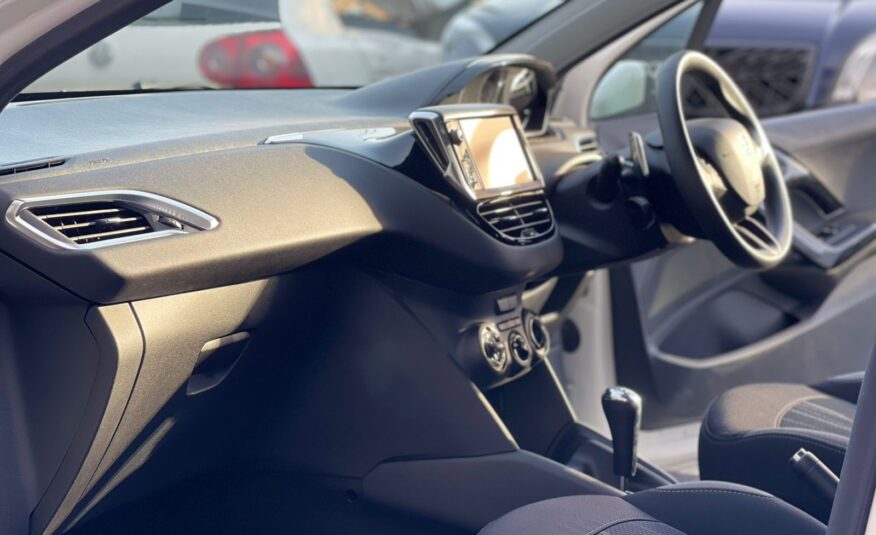 2015 Peugeot 208