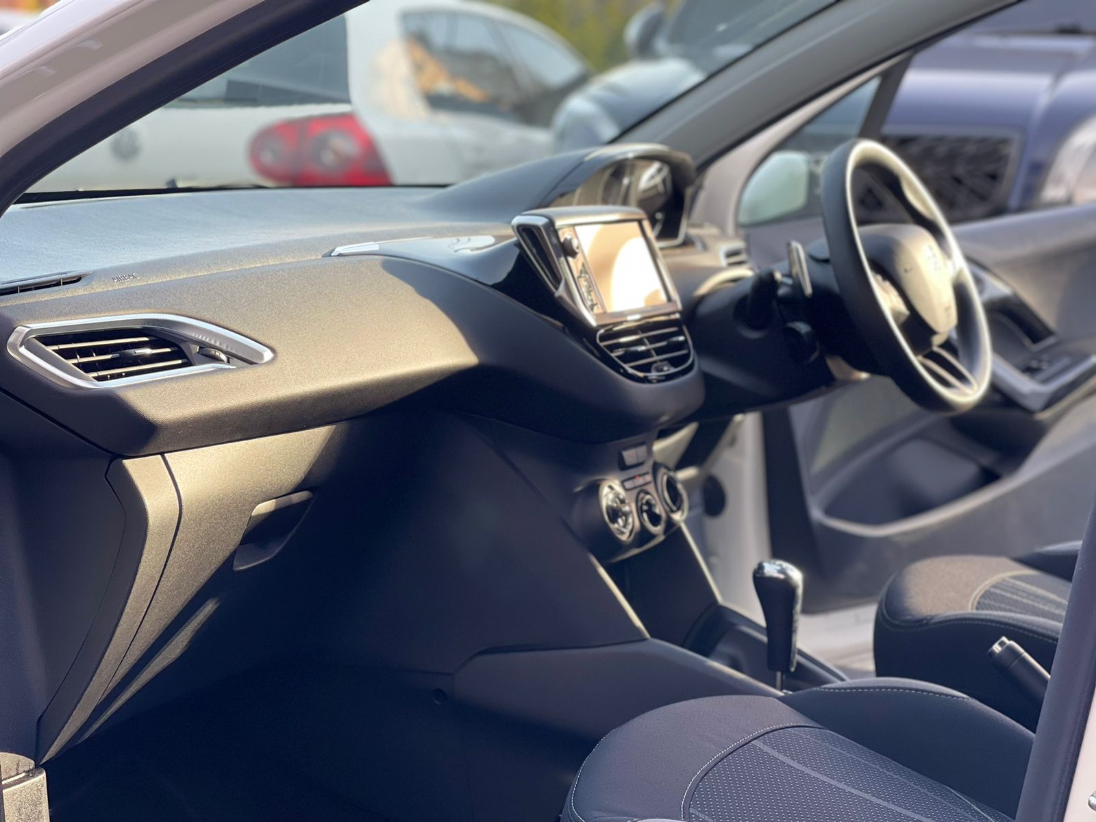 2015 Peugeot 208