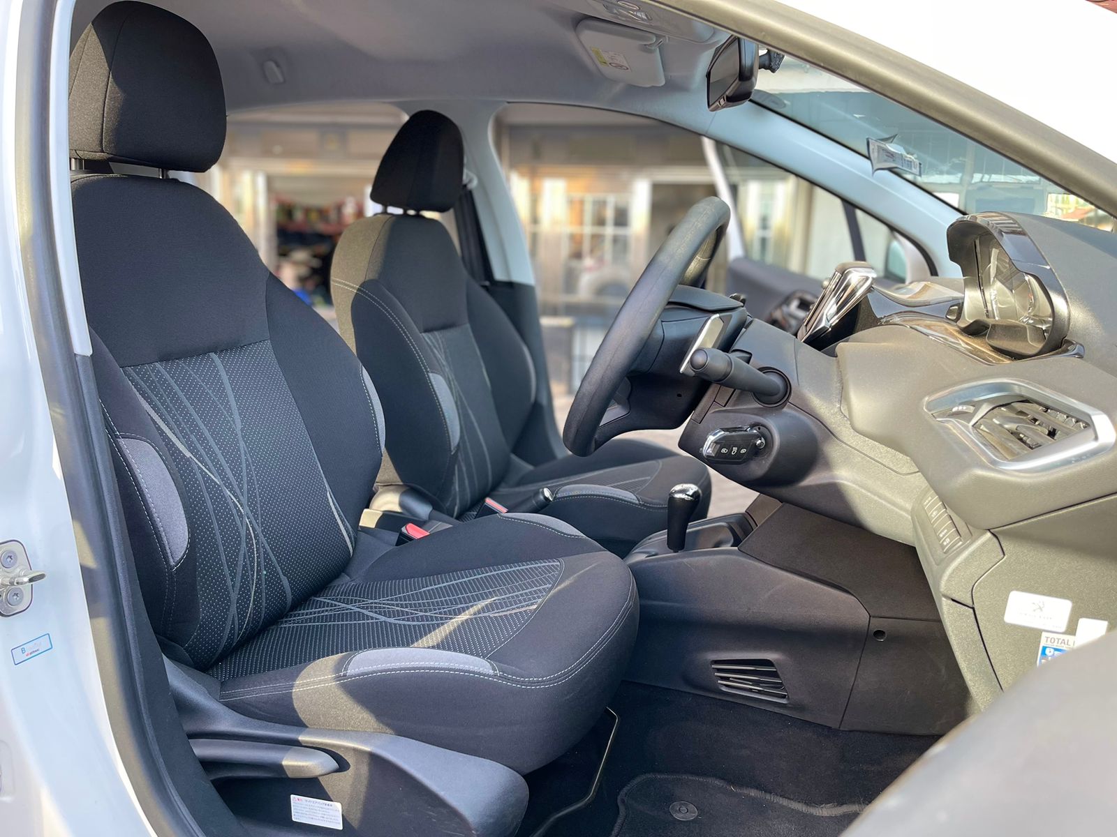 2015 Peugeot 208