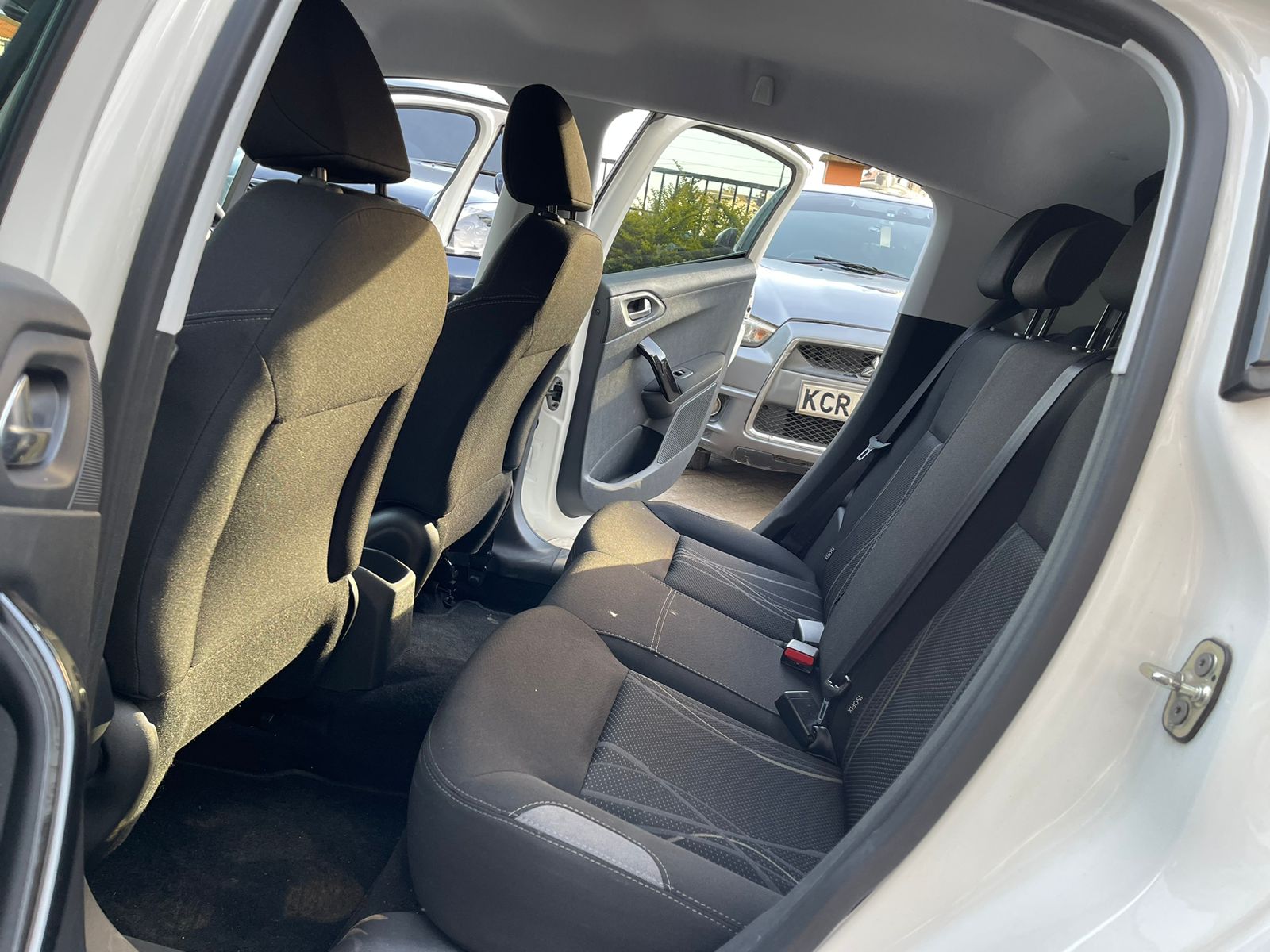 2015 Peugeot 208