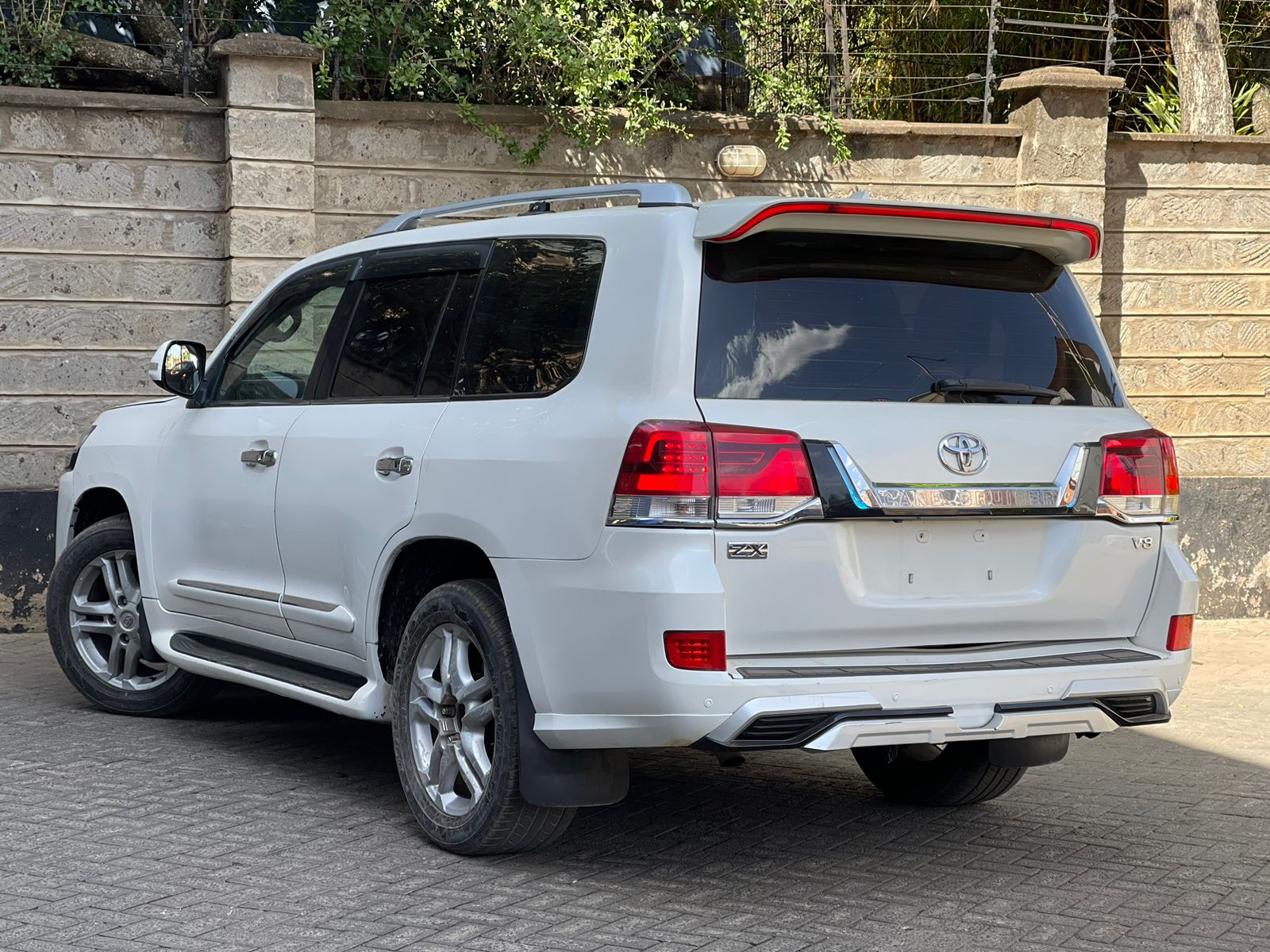 2010 Toyota Landcruiser V8 ZX