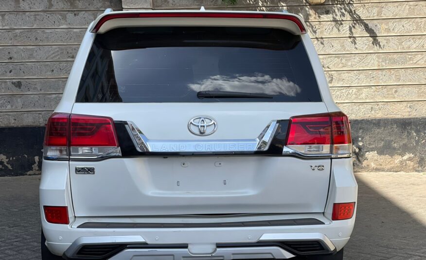2010 Toyota Landcruiser V8 ZX