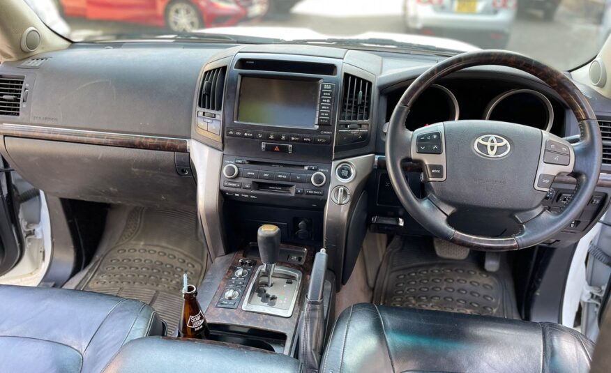 2010 Toyota Landcruiser V8 ZX