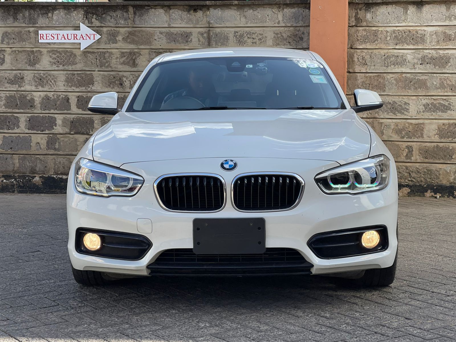 2015 BMW 118i
