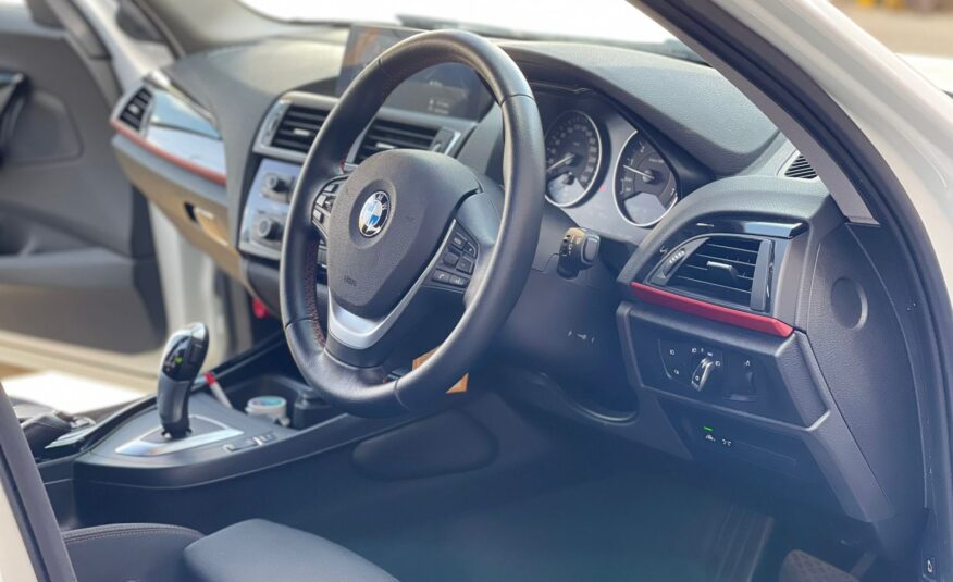 2015 BMW 118i