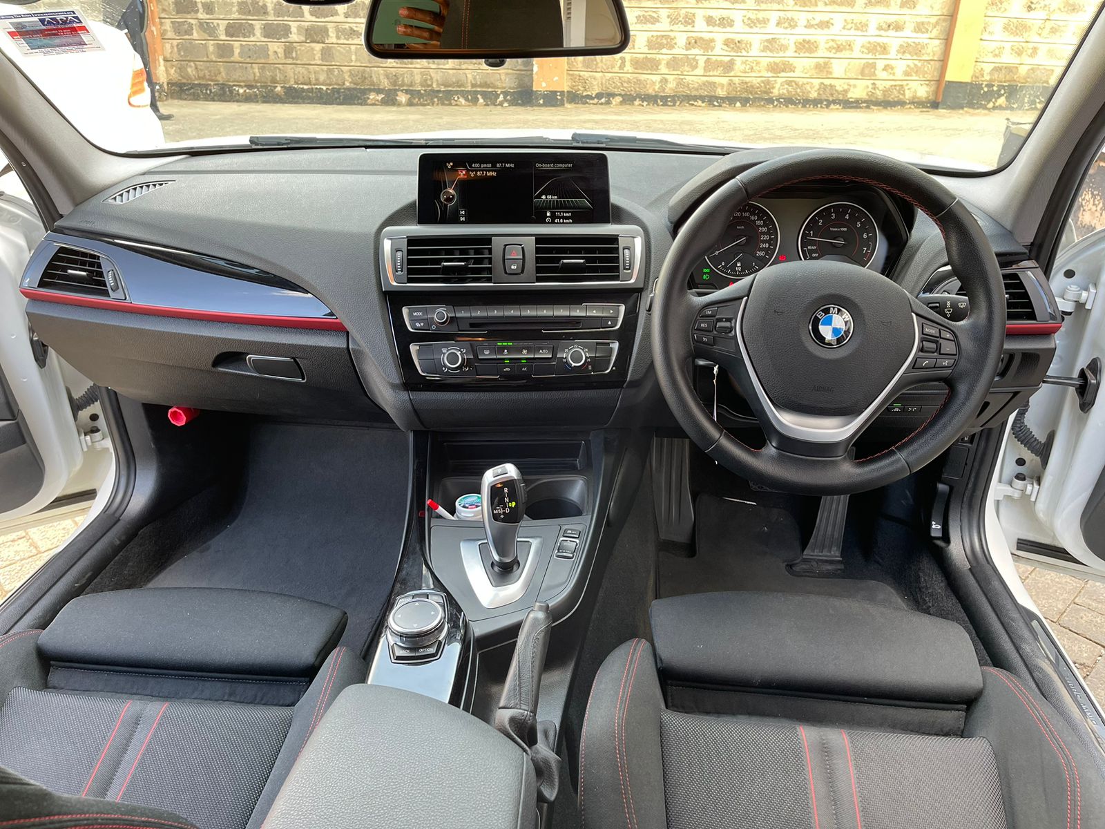 2015 BMW 118i