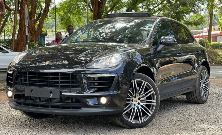 2015 Porsche Macan