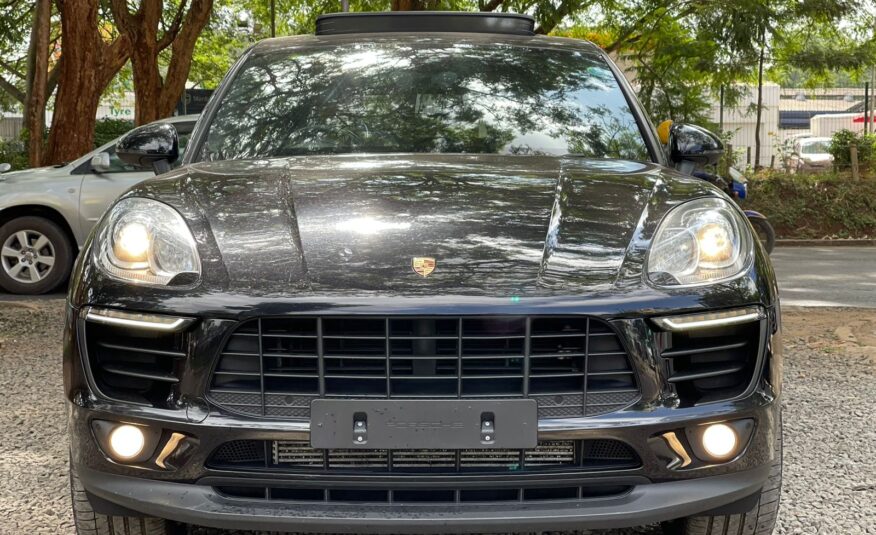 2015 Porsche Macan