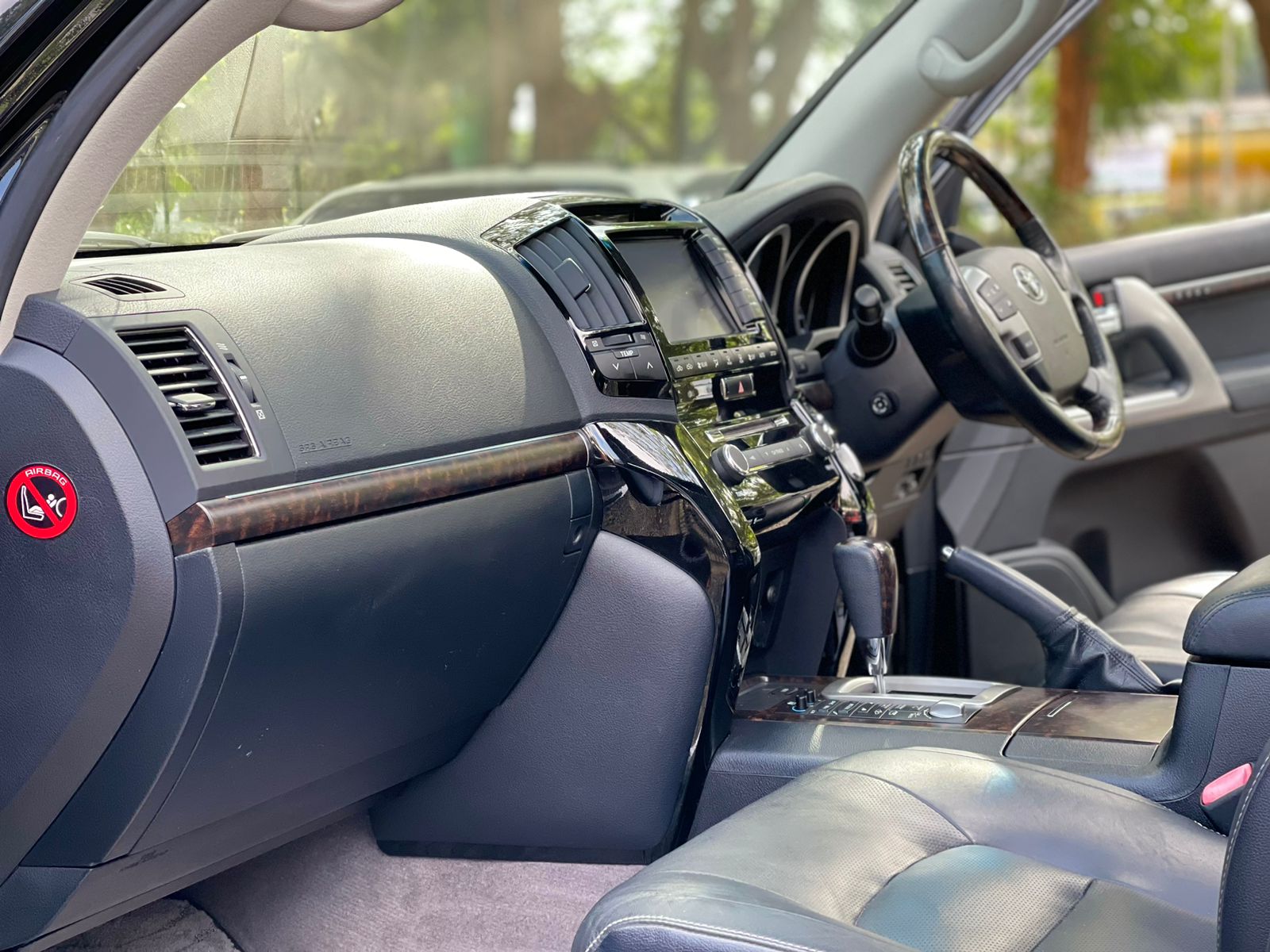 2015 Toyota Landcruiser V8 ZX