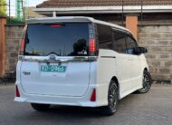 2014 Toyota Voxy Double Sunroof