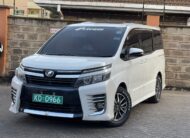 2014 Toyota Voxy Double Sunroof
