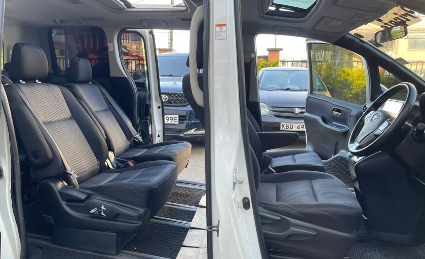 2014 Toyota Voxy Double Sunroof