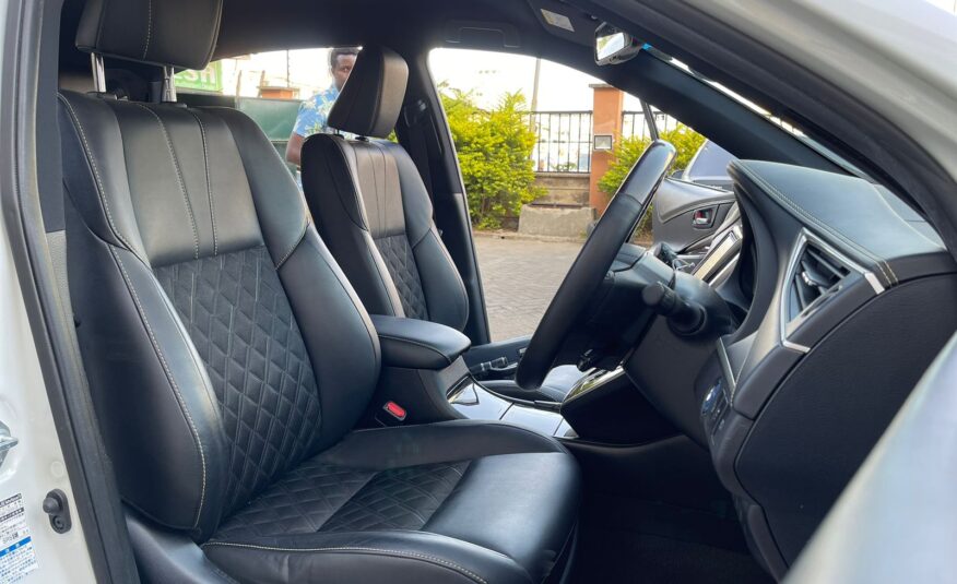 2015 Toyota Harrier Hybrid