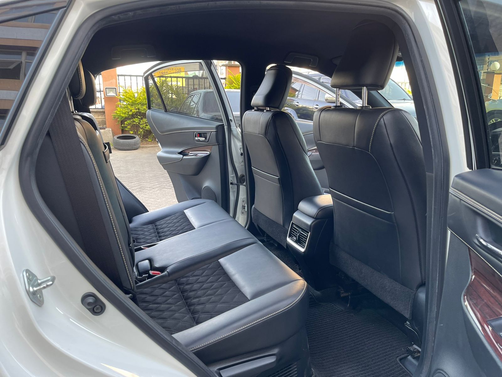2015 Toyota Harrier Hybrid