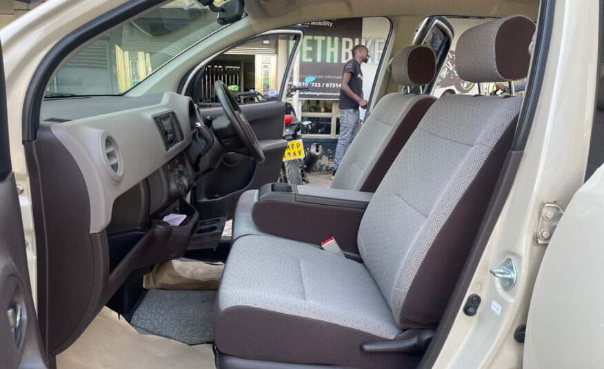 2015 Toyota Passo