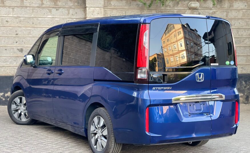 2015 Honda Stepwagon
