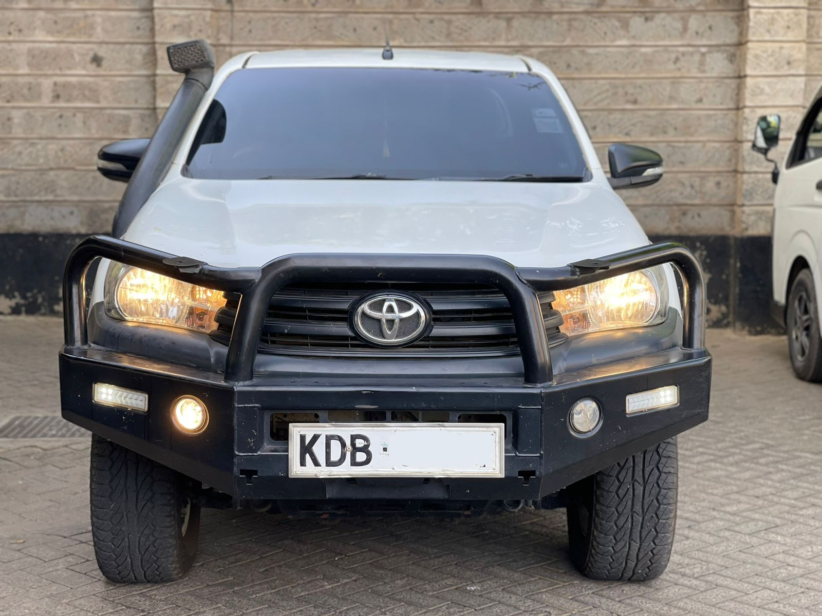 2016 Toyota Hilux