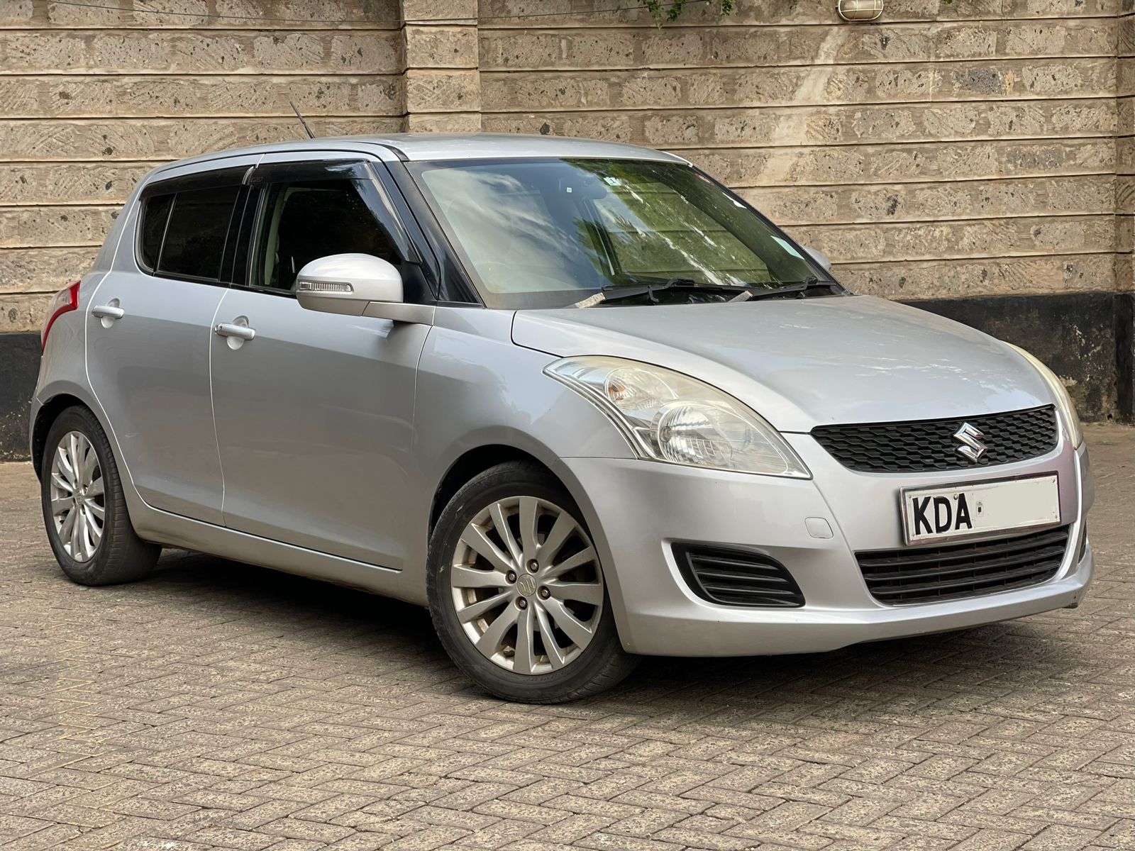 2013 Suzuki Swift