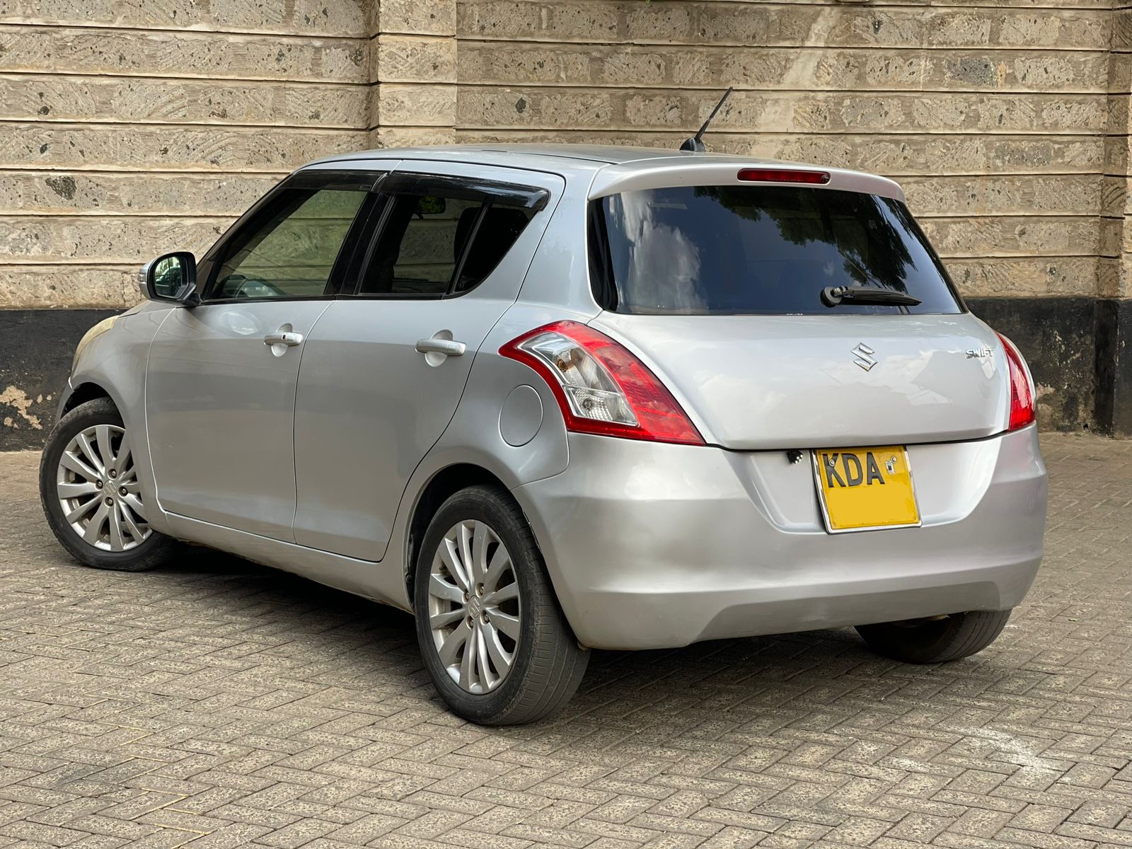 2013 Suzuki Swift