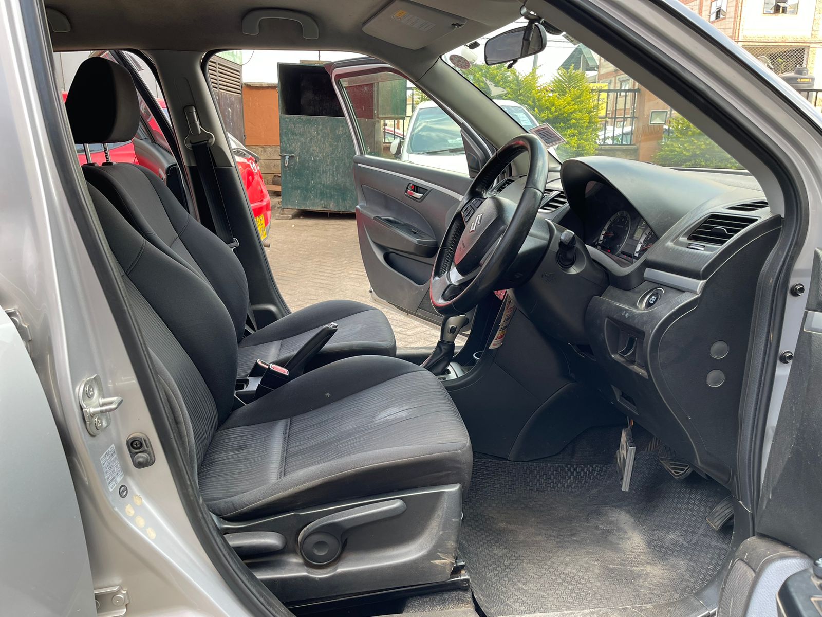 2013 Suzuki Swift