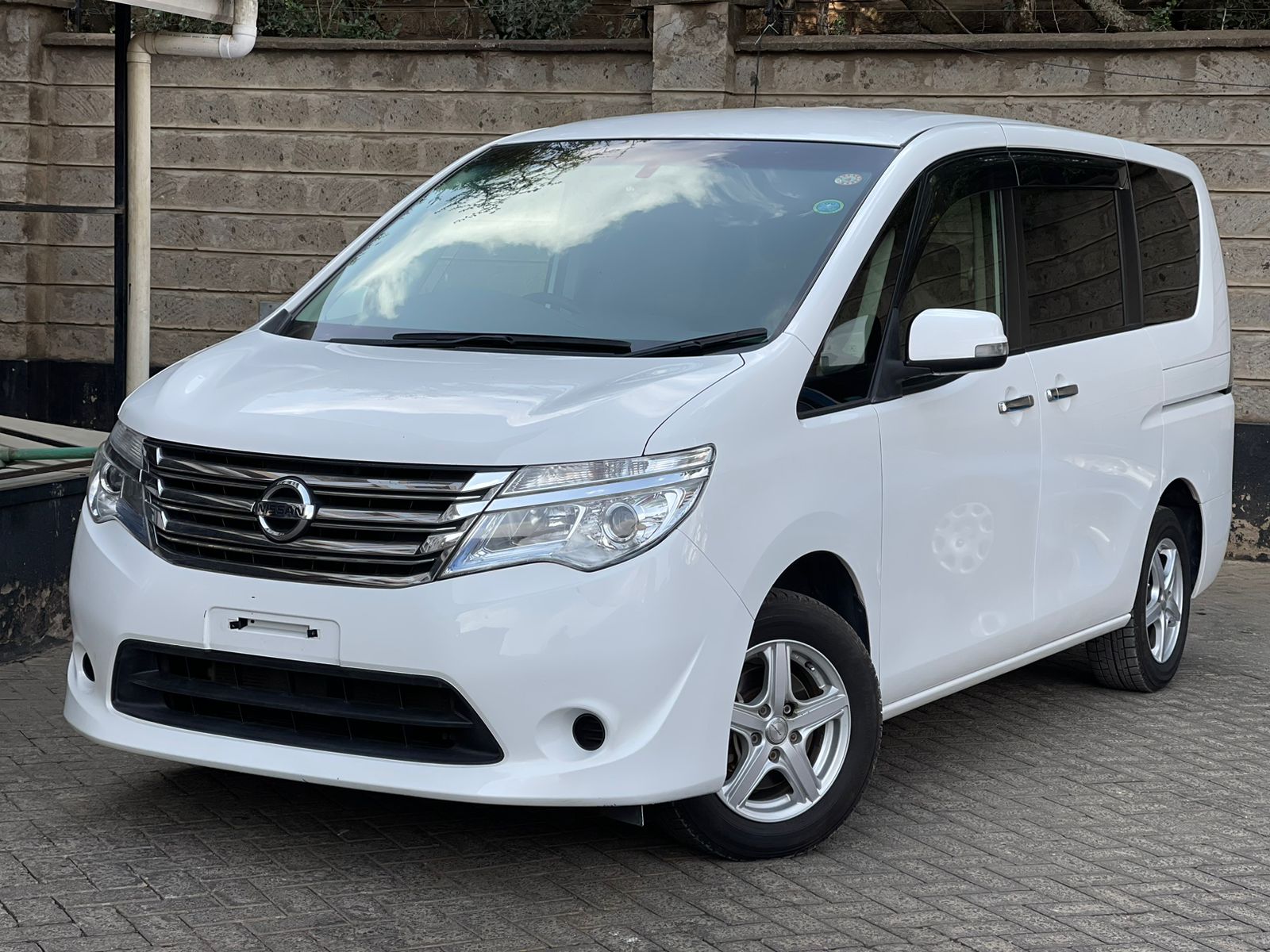 2015 Nissan Serena