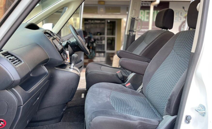 2015 Nissan Serena