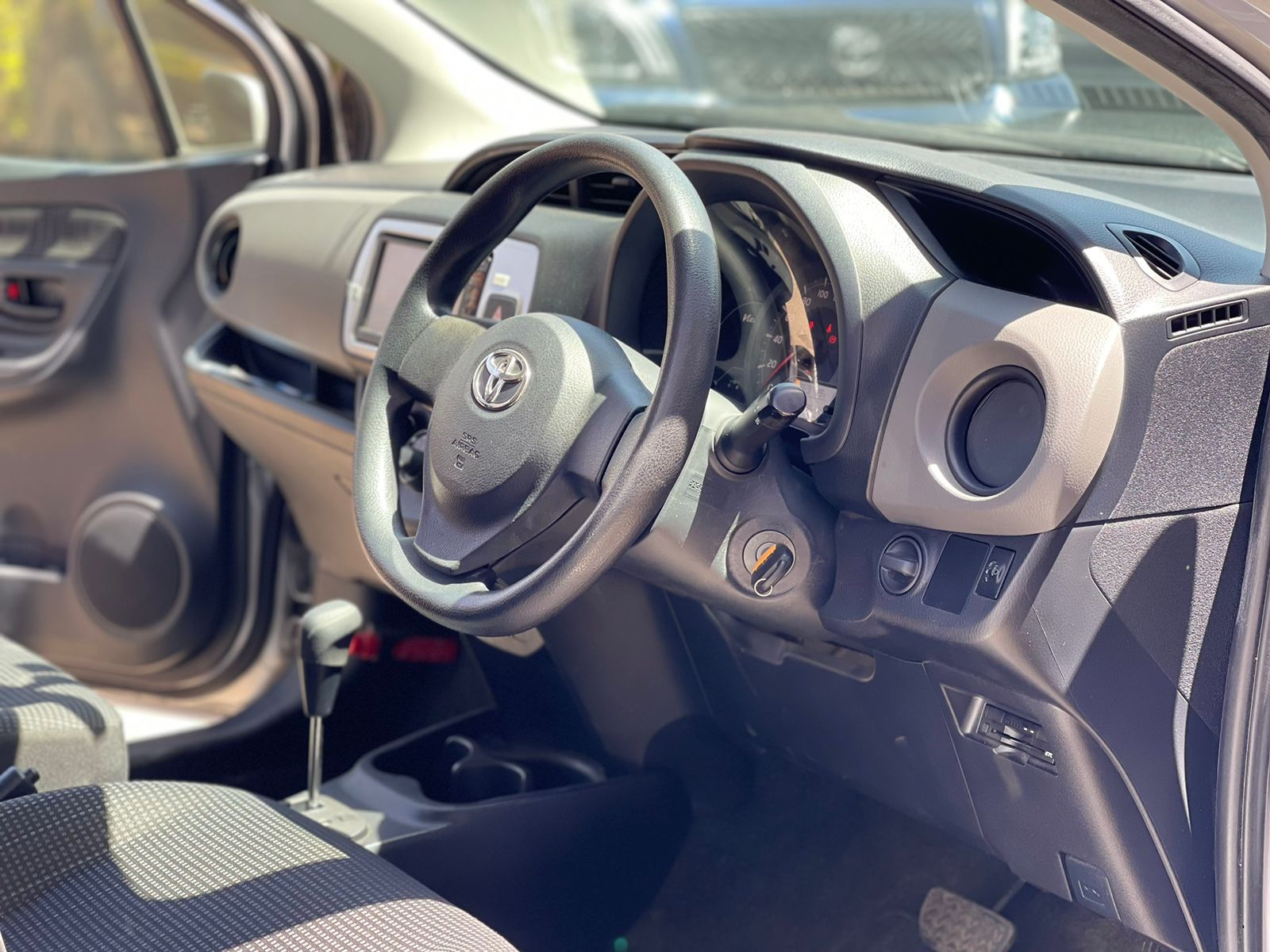 2015 Toyota Vitz