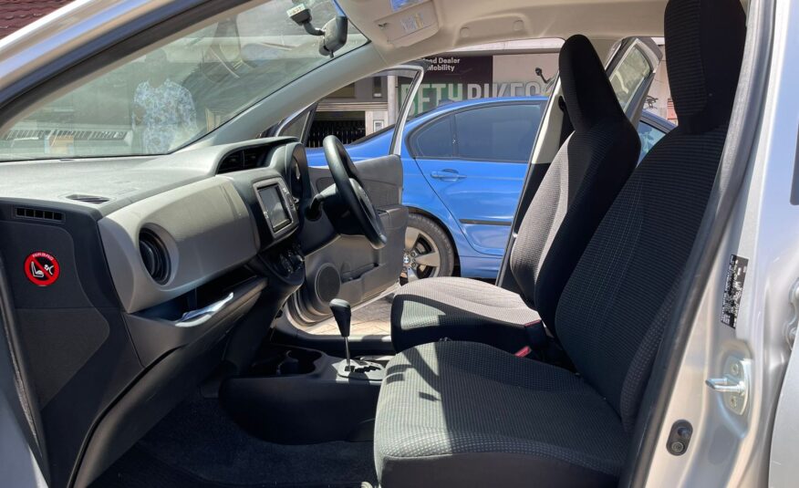 2015 Toyota Vitz
