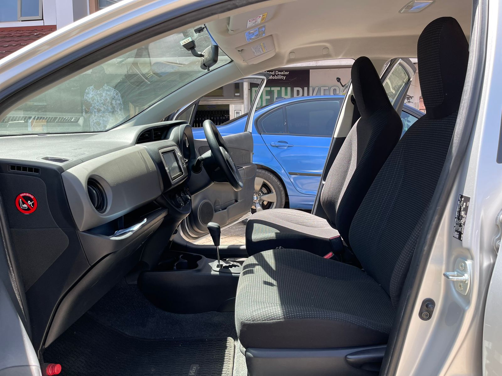 2015 Toyota Vitz