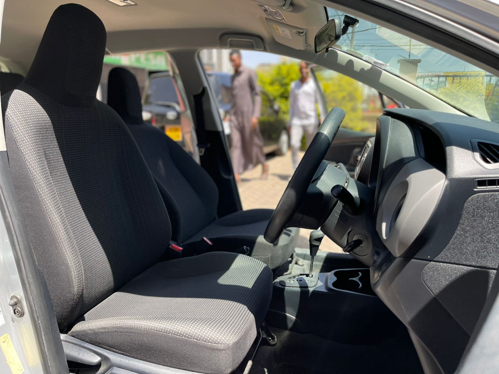 2015 Toyota Vitz