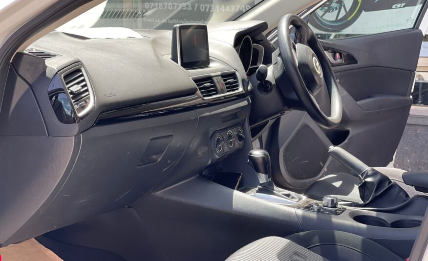 2015 Mazda Axela