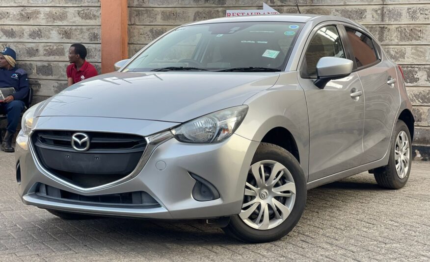 2015 Mazda Demio Newshape