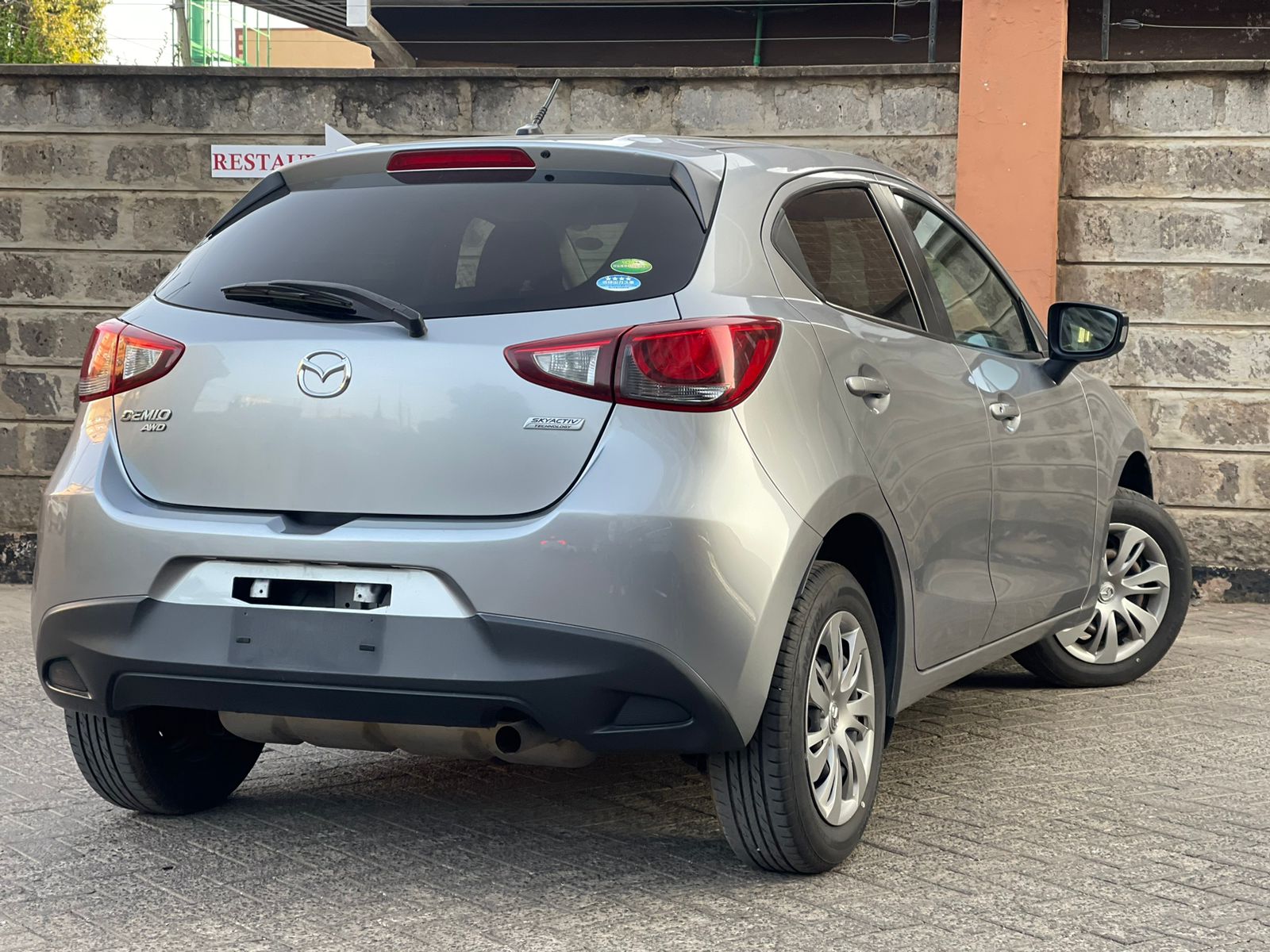 2015 Mazda Demio Newshape