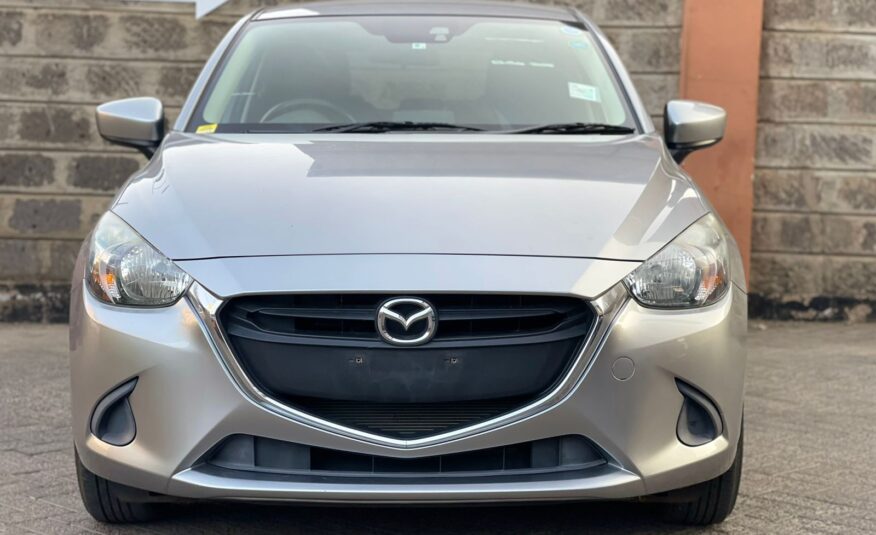 2015 Mazda Demio Newshape