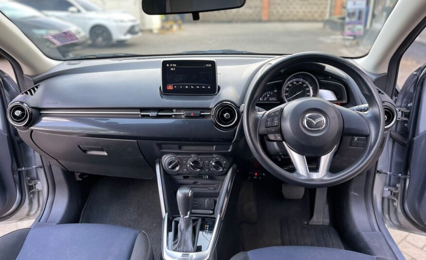 2015 Mazda Demio Newshape