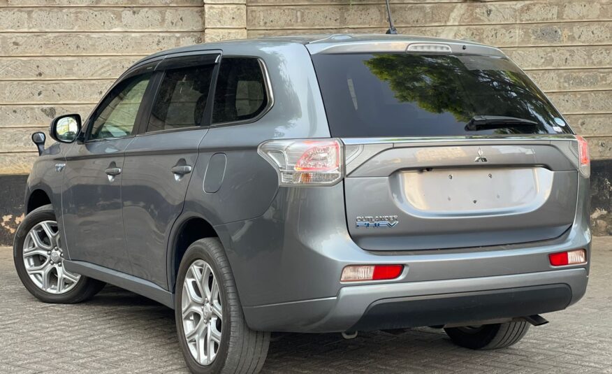 2015 Mitsubishi Outlander Phev