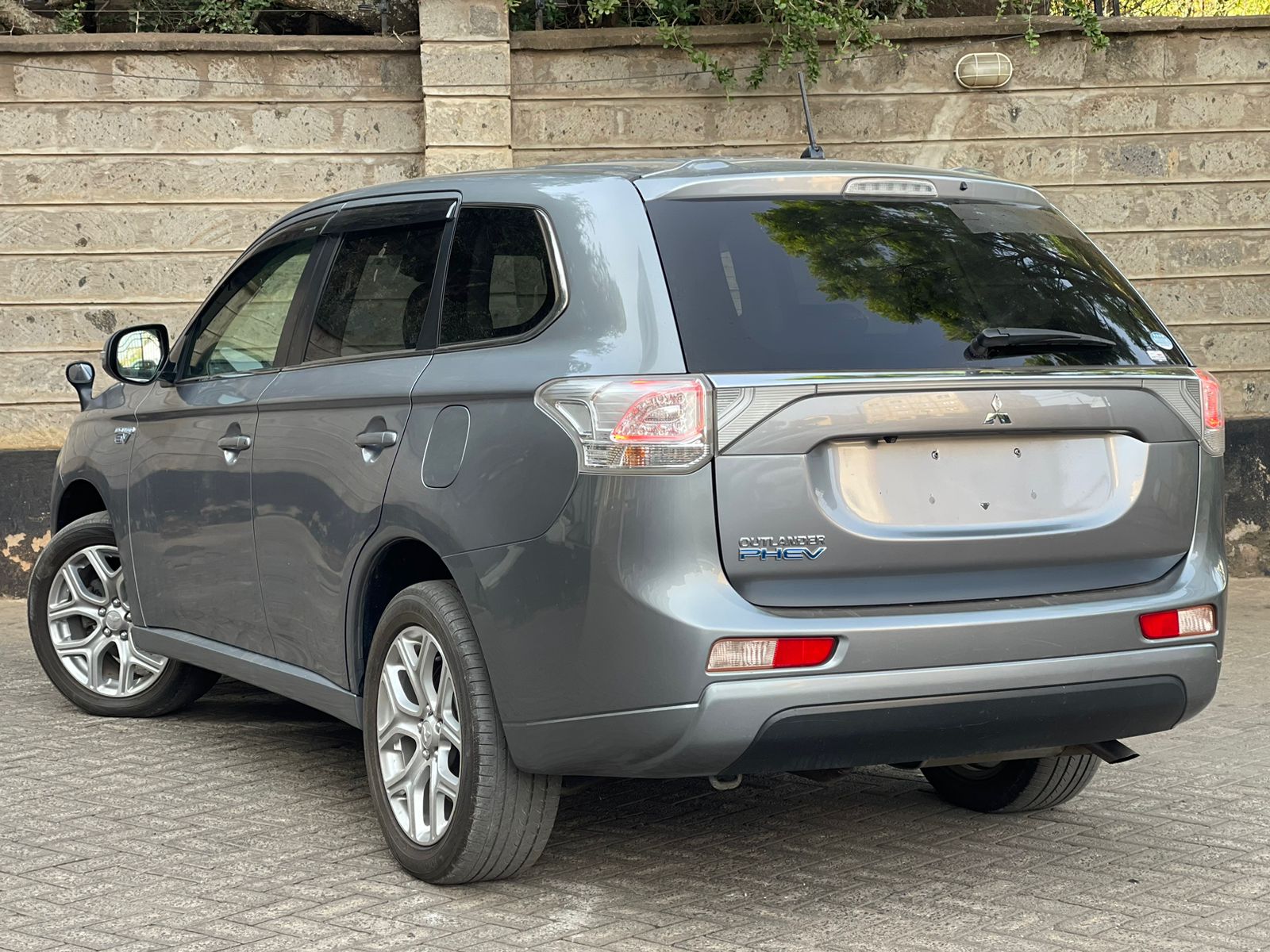 2015 Mitsubishi Outlander Phev