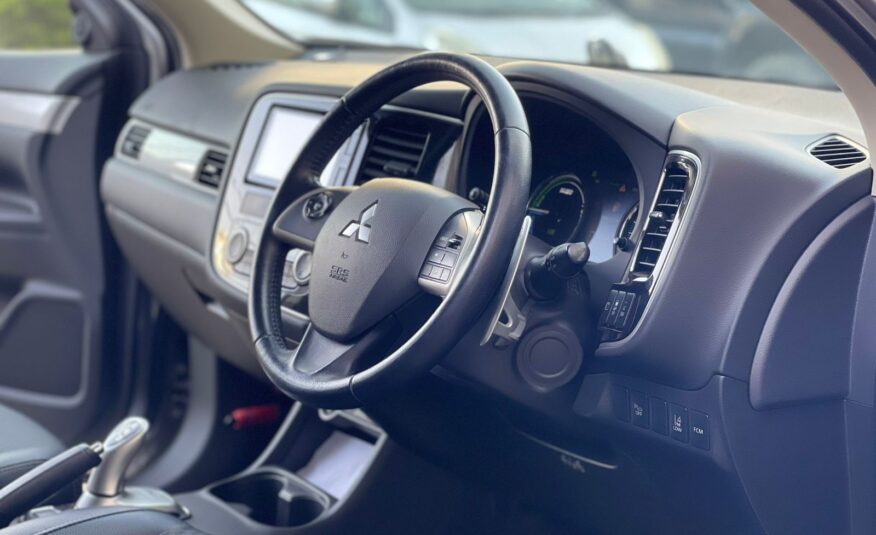 2015 Mitsubishi Outlander Phev