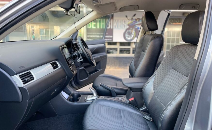 2015 Mitsubishi Outlander Phev