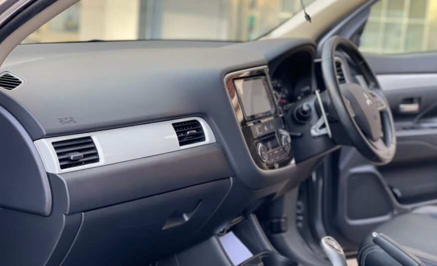 2015 Mitsubishi Outlander Phev