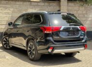 2016 Mitsubishi Outlander PHEV (Hybrid)