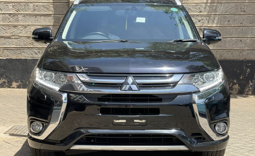 2016 Mitsubishi Outlander PHEV (Hybrid)