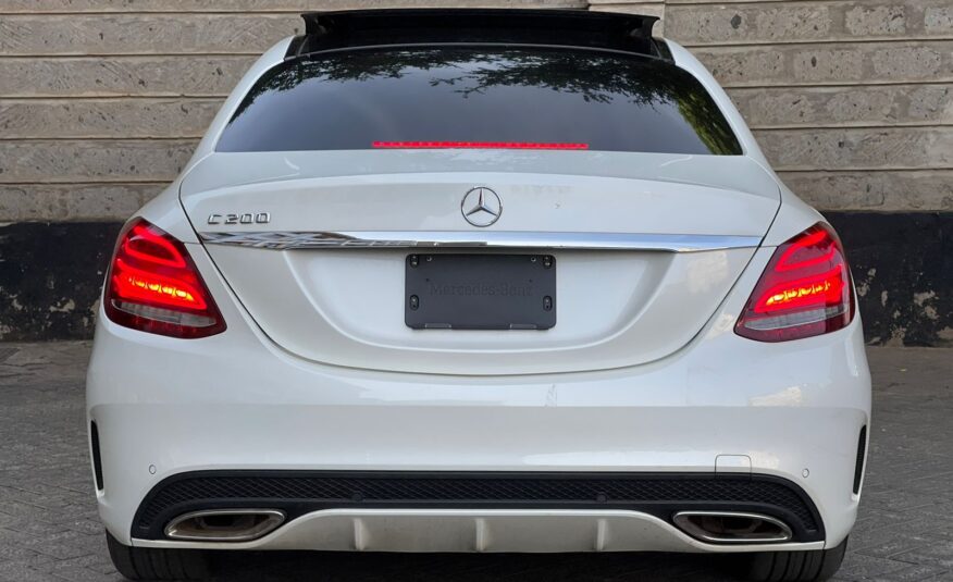 2014 Mercedes-Benz C200