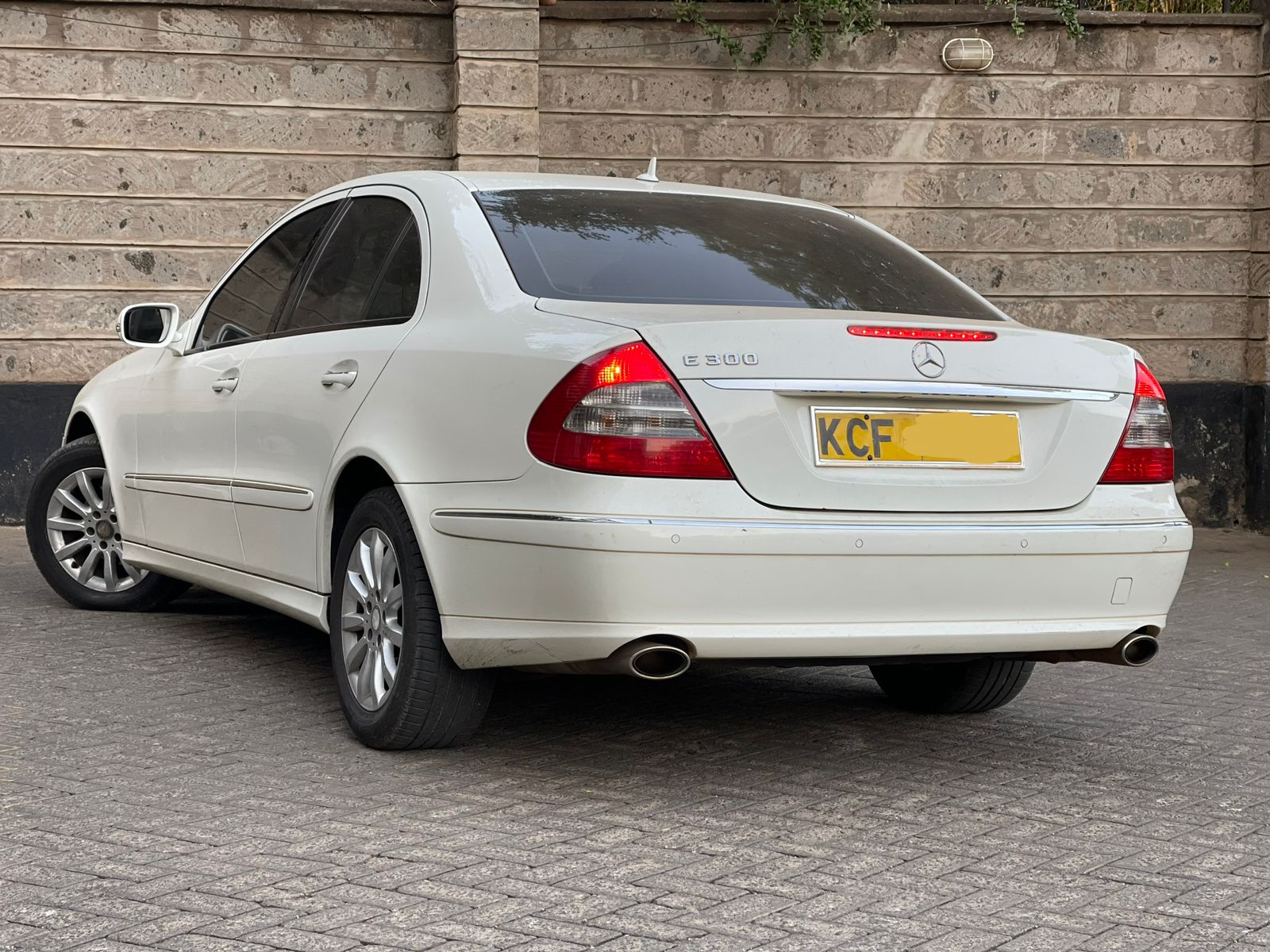 2009 Mercedes Benz E300