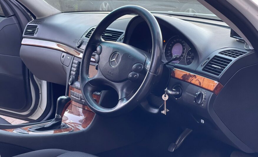 2009 Mercedes Benz E300