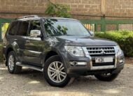 2016 Mitsubishi Pajero