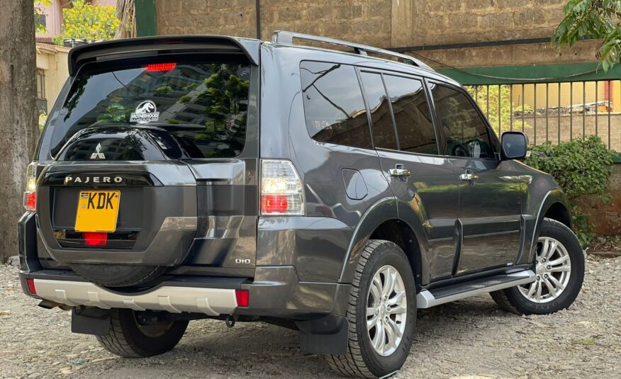 2016 Mitsubishi Pajero